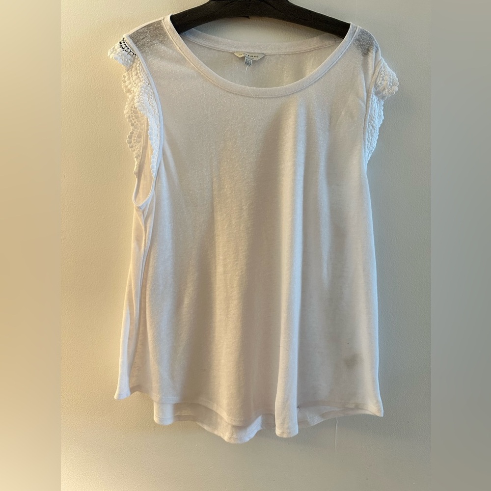 Lucky brand tee shirt size extra large color white